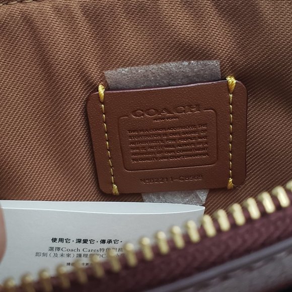 COACH wallet - Picture 3 of 8